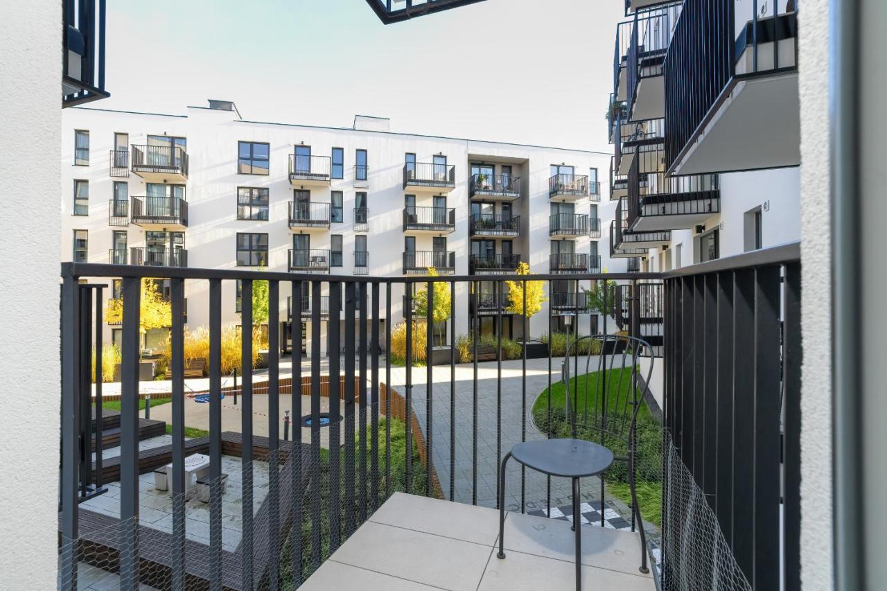 Stylish & Comfy Garbary Apartments With Parking By Noclegi Renters Posen Exterior foto