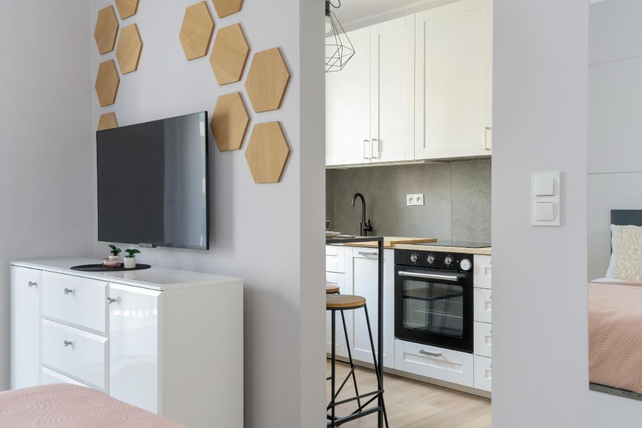 Stylish & Comfy Garbary Apartments With Parking By Noclegi Renters Posen Exterior foto
