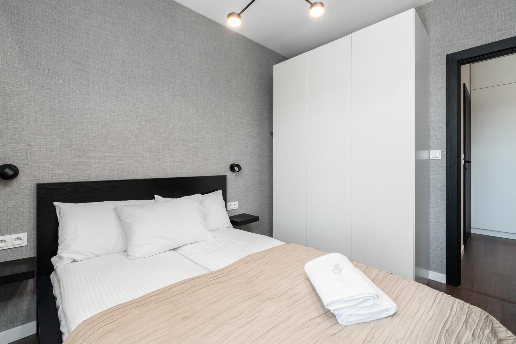 Stylish & Comfy Garbary Apartments With Parking By Noclegi Renters Posen Exterior foto