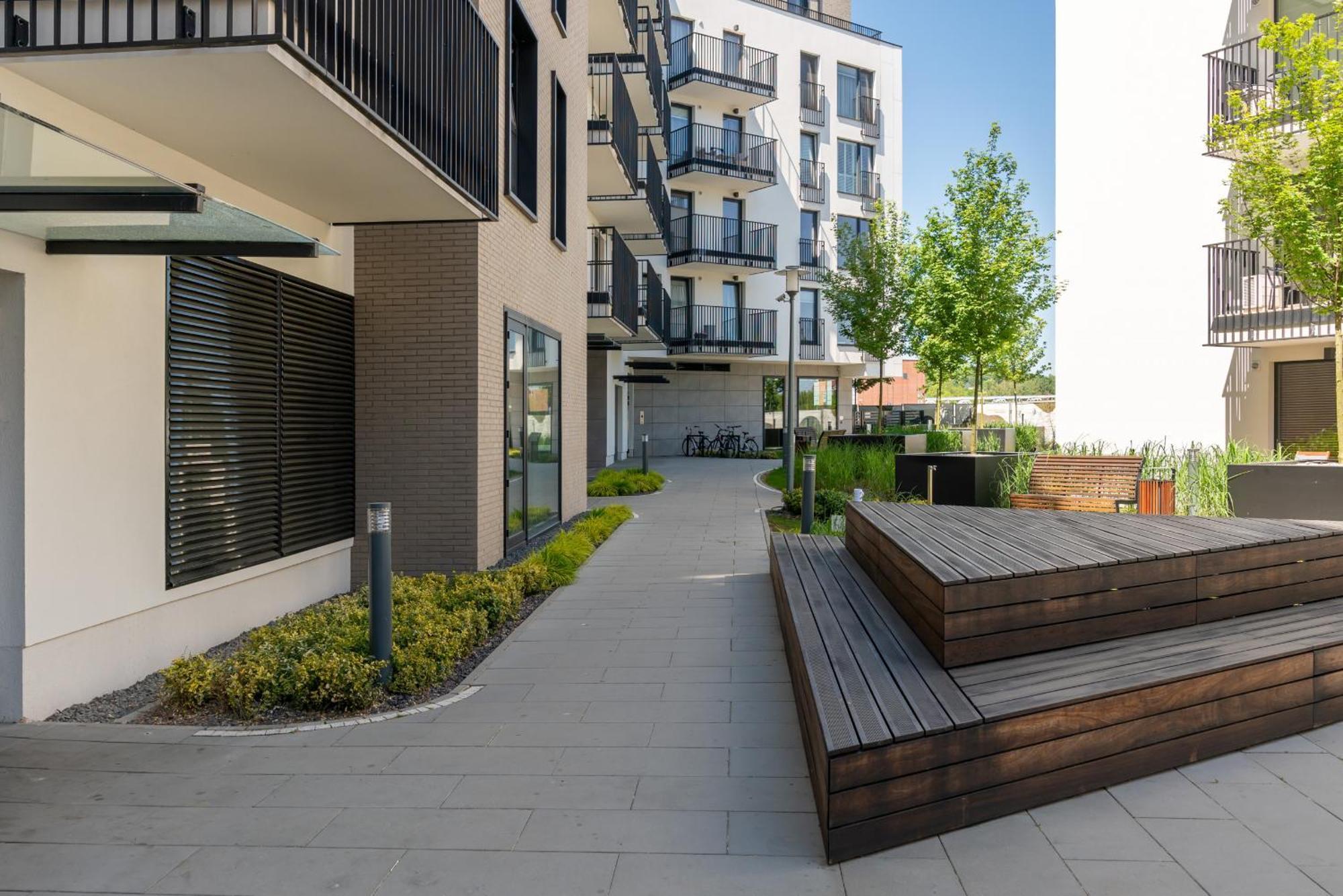 Stylish & Comfy Garbary Apartments With Parking By Noclegi Renters Posen Exterior foto