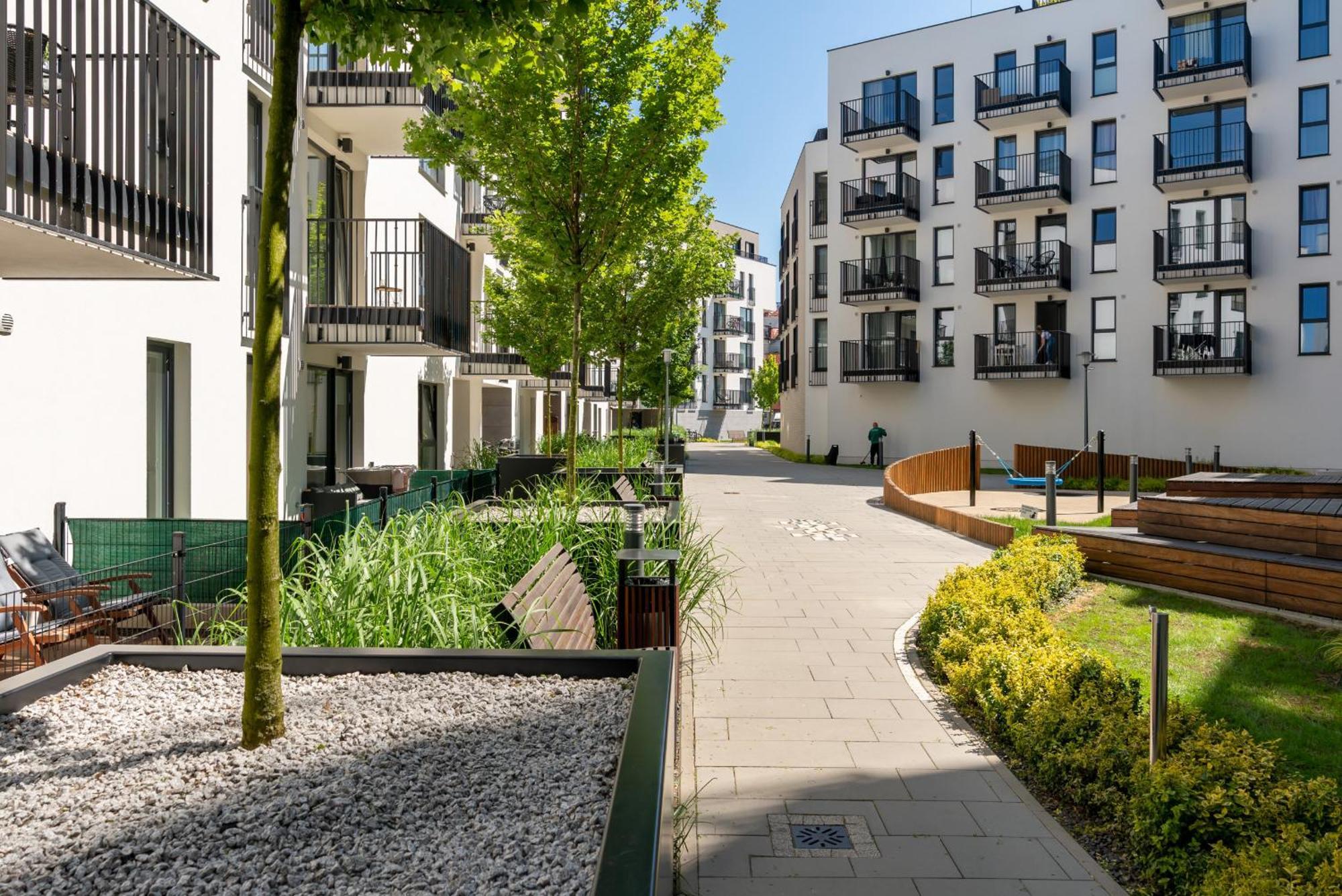 Stylish & Comfy Garbary Apartments With Parking By Noclegi Renters Posen Exterior foto